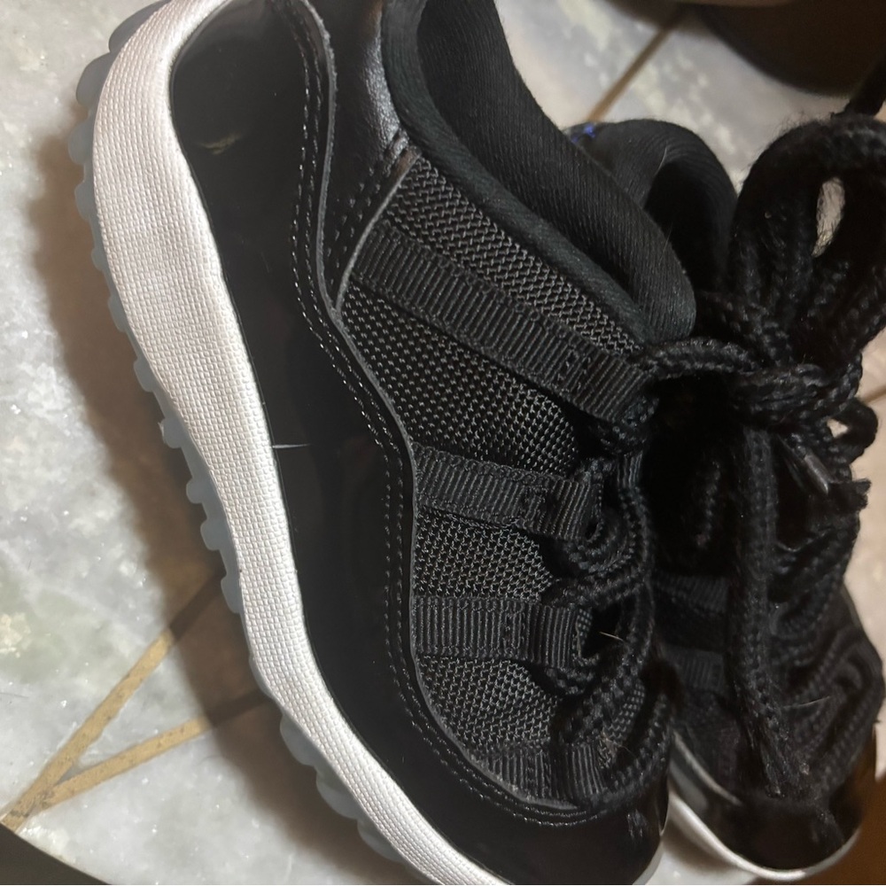 Black and White Athletic Sneakers Nike Air Jordan kids
